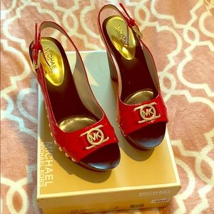 Charm Sling Michael Kors